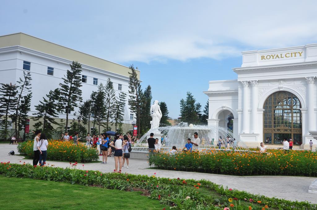 Vinhomes Royal City Apartment Hanoi Exteriör bild
